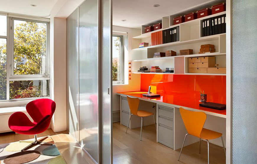 зонирование студии раздвижной дверью